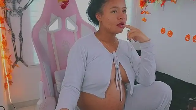 Snapshot of keyla_roberts777 chatting on 7, 10, 2025 keyla roberts777 online show from 7, 10, 2025