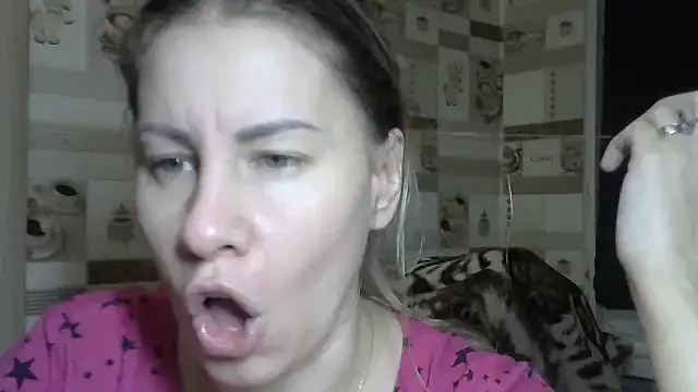 Snapshot of TherestlessKitty chatting on 24, 10, 2025 TherestlessKitty online show from 24, 10, 2025