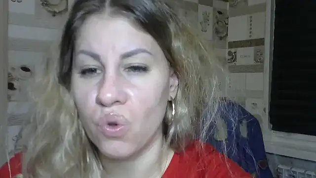 Snapshot of TherestlessKitty chatting on 14, 11, 2025 TherestlessKitty online show from 14, 11, 2025