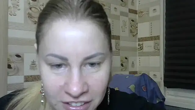 Snapshot of TherestlessKitty chatting on 16, 12, 2025 TherestlessKitty online show from 16, 12, 2025