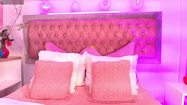 Tayzon Foxxx online show from 26, 10, 2025