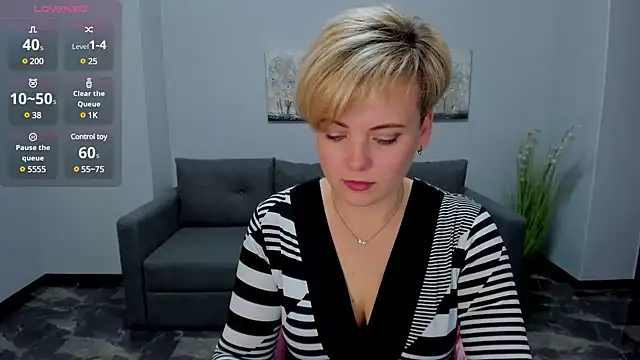 Snapshot of Julia_Wilsone chatting on 3, 12, 2024 Julia Wilsone online show from 3, 12, 2024