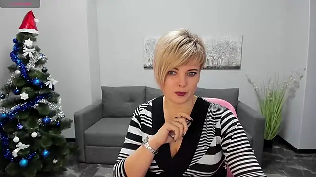 Snapshot of Julia_Wilsone chatting on 27, 12, 2024 Julia Wilsone online show from 27, 12, 2024