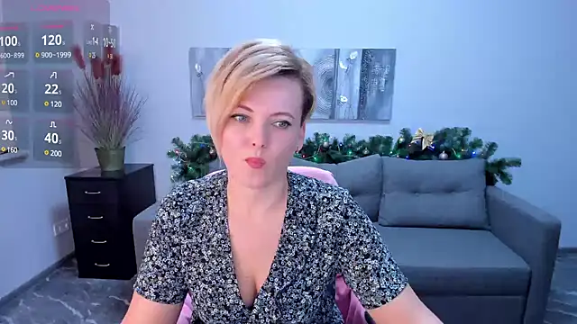 Snapshot of Julia_Wilsone chatting on 5, 1, 2025 Julia Wilsone online show from 5, 1, 2025