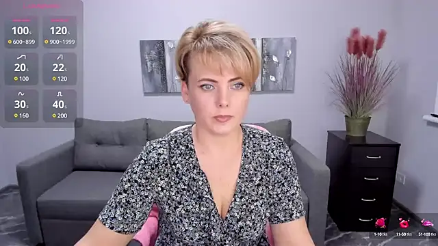 Snapshot of Julia_Wilsone chatting on 1, 2, 2025 Julia Wilsone online show from 1, 2, 2025