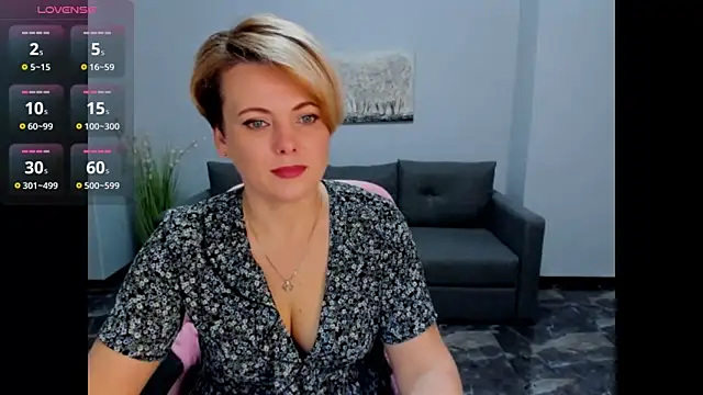 Snapshot of Julia_Wilsone chatting on 2, 3, 2025 Julia Wilsone online show from 2, 3, 2025