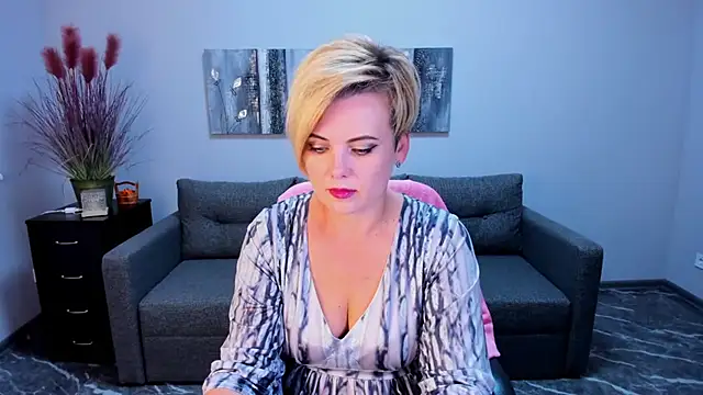 Snapshot of Julia_Wilsone chatting on 13, 9, 2025 Julia Wilsone online show from 13, 9, 2025