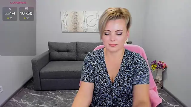 Snapshot of Julia_Wilsone chatting on 24, 11, 2025 Julia Wilsone online show from 24, 11, 2025