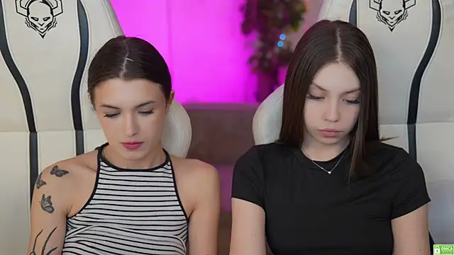 Snapshot of Britney054 chatting on 17, 2, 2025 Britney054 online show from 17, 2, 2025