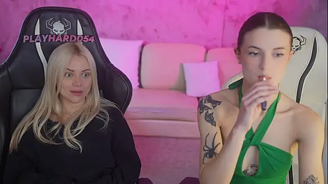 Snapshot of Britney054 chatting on 5, 2, 2026 Britney054 online show from 5, 2, 2026