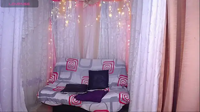 Snapshot of Ana_off_alana chatting on 9, 10, 2025 Ana off alana online show from 9, 10, 2025