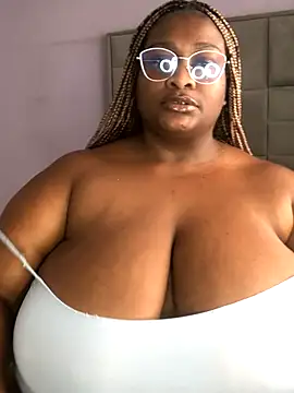 Snapshot of bustytitsxxx chatting on 12, 9, 2025 bustytitsxxx online show from 12, 9, 2025