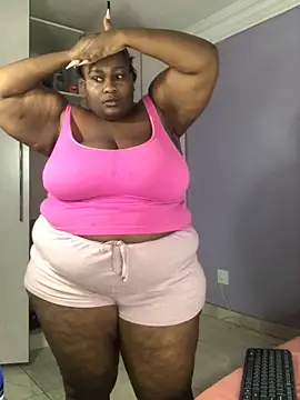 Snapshot of bustytitsxxx chatting on 25, 10, 2025 bustytitsxxx online show from 25, 10, 2025