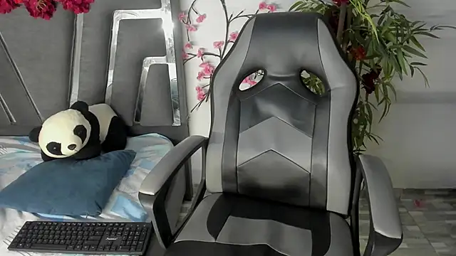 Black Rose2 online show from 9, 10, 2025