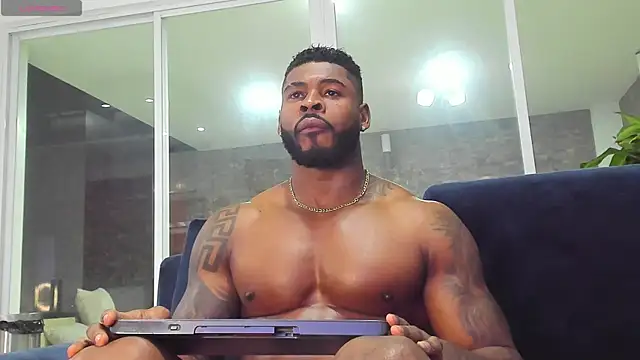 Snapshot of Makonneen chatting on 22, 12, 2024 Makonneen online show from 22, 12, 2024