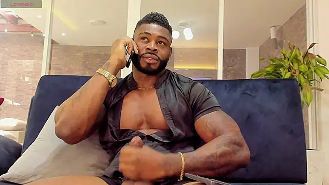 Snapshot of Makonneen chatting on 26, 2, 2025 Makonneen online show from 26, 2, 2025