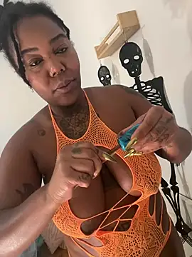 Goddess Nafeesha online show from 8, 1, 2026