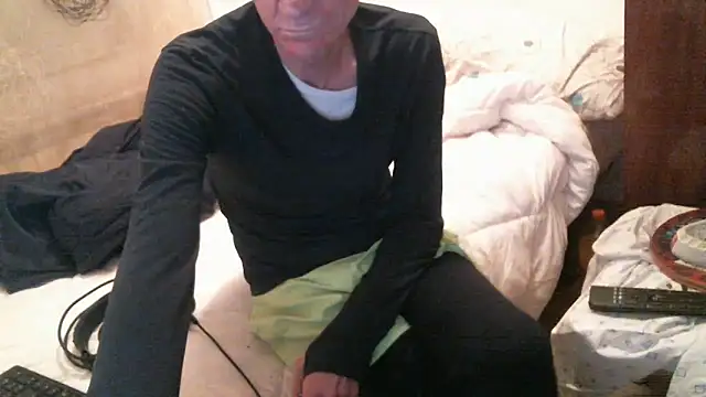 Snapshot of bravo23toro chatting on 15, 3, 2025 bravo23toro online show from 15, 3, 2025