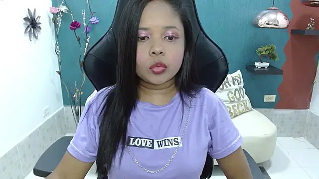 Snapshot of Melikasweetz chatting on 5, 3, 2025 Melikasweetz online show from 5, 3, 2025