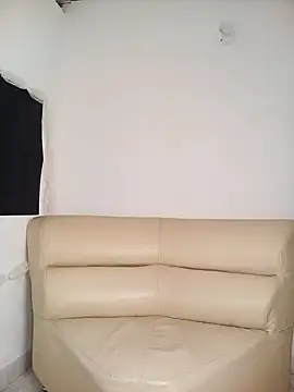 Snapshot of AbbyTomson chatting on 5, 2, 2025 AbbyTomson online show from 5, 2, 2025