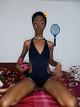 Snapshot of AbbyTomson chatting on 18, 9, 2025 AbbyTomson online show from 18, 9, 2025