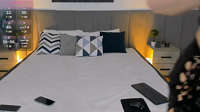 Snapshot of MiaBecky chatting on 6, 2, 2025 MiaBecky online show from 6, 2, 2025