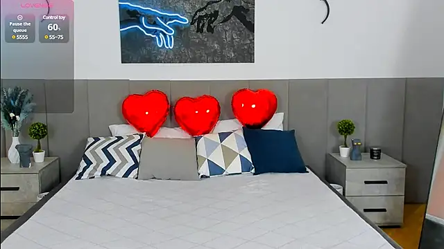 Snapshot of MiaBecky chatting on 11, 2, 2025 MiaBecky online show from 11, 2, 2025