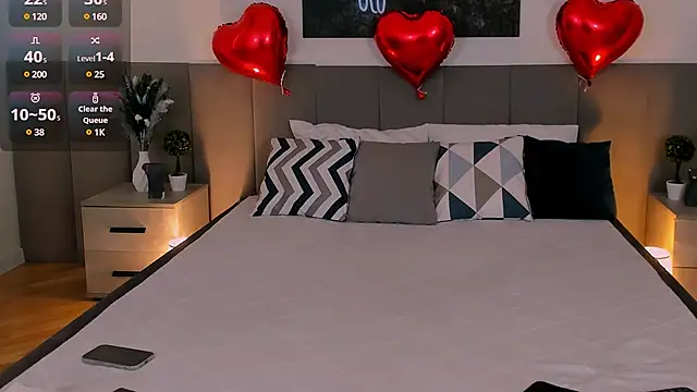 Snapshot of MiaBecky chatting on 13, 2, 2025 MiaBecky online show from 13, 2, 2025