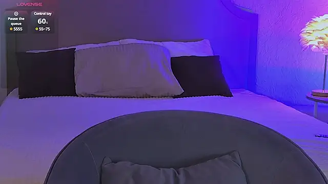 Snapshot of MiaBecky chatting on 1, 3, 2025 MiaBecky online show from 1, 3, 2025