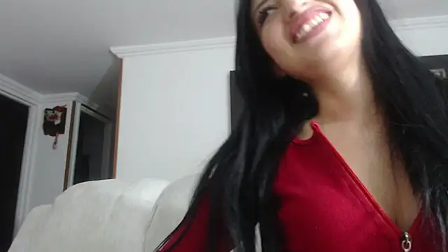 Snapshot of Nicolette_ks_ chatting on 8, 3, 2025 Nicolette ks online show from 8, 3, 2025