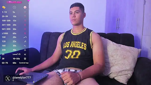 Snapshot of Iamdylan777 chatting on 18, 12, 2024 Iamdylan777 online show from 18, 12, 2024