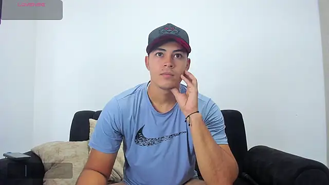 Snapshot of Iamdylan777 chatting on 27, 1, 2025 Iamdylan777 online show from 27, 1, 2025