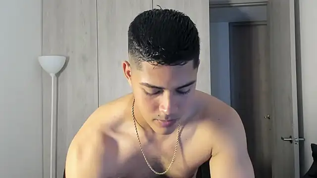 Snapshot of Iamdylan777 chatting on 11, 10, 2025 Iamdylan777 online show from 11, 10, 2025