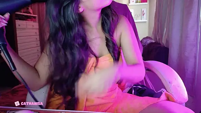 Snapshot of AllisonCatUwU chatting on 25, 10, 2025 AllisonCatUwU online show from 25, 10, 2025