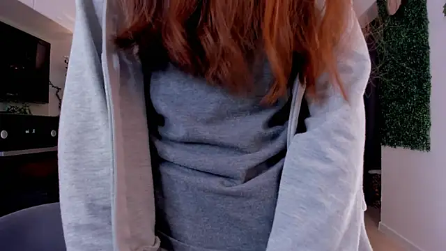 Snapshot of BettyBrowni chatting on 6, 2, 2025 BettyBrowni online show from 6, 2, 2025