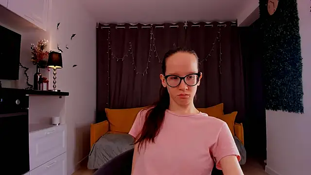 Snapshot of BettyBrowni chatting on 9, 2, 2025 BettyBrowni online show from 9, 2, 2025