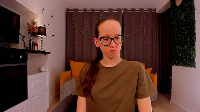 Snapshot of BettyBrowni chatting on 10, 2, 2025 BettyBrowni online show from 10, 2, 2025