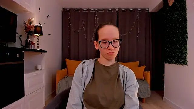 Snapshot of BettyBrowni chatting on 10, 2, 2025 BettyBrowni online show from 10, 2, 2025