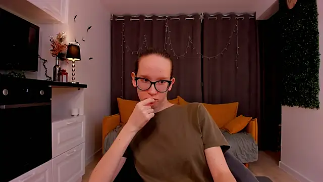 Snapshot of BettyBrowni chatting on 11, 2, 2025 BettyBrowni online show from 11, 2, 2025