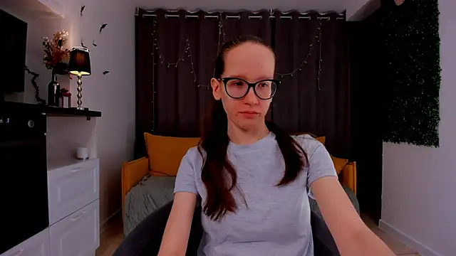 Snapshot of BettyBrowni chatting on 13, 2, 2025 BettyBrowni online show from 13, 2, 2025