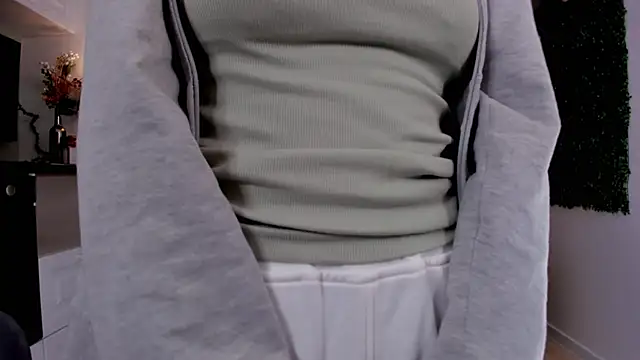 Snapshot of BettyBrowni chatting on 15, 2, 2025 BettyBrowni online show from 15, 2, 2025