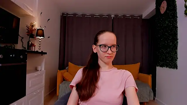 Snapshot of BettyBrowni chatting on 19, 2, 2025 BettyBrowni online show from 19, 2, 2025