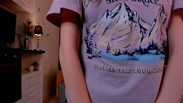 Snapshot of BettyBrowni chatting on 21, 2, 2025 BettyBrowni online show from 21, 2, 2025