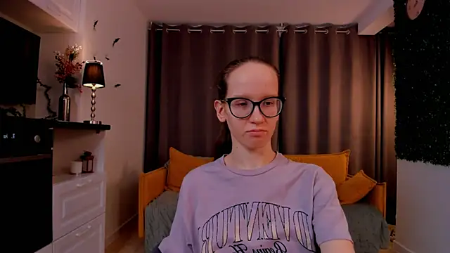 Snapshot of BettyBrowni chatting on 22, 2, 2025 BettyBrowni online show from 22, 2, 2025