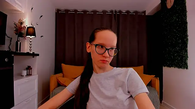 Snapshot of BettyBrowni chatting on 24, 2, 2025 BettyBrowni online show from 24, 2, 2025