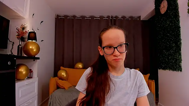 Snapshot of BettyBrowni chatting on 24, 2, 2025 BettyBrowni online show from 24, 2, 2025