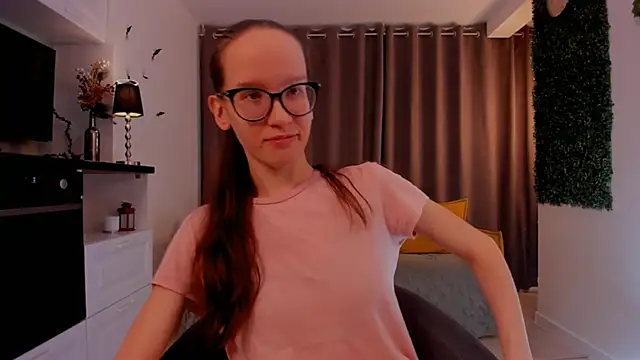 Snapshot of BettyBrowni chatting on 1, 3, 2025 BettyBrowni online show from 1, 3, 2025