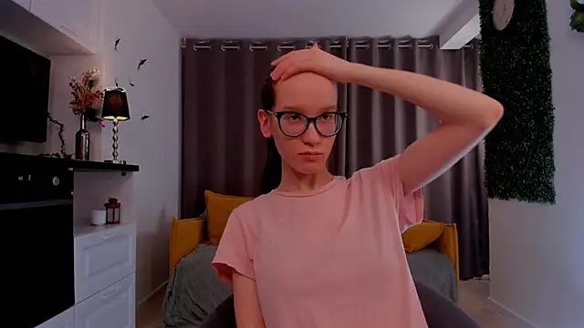 Snapshot of BettyBrowni chatting on 1, 3, 2025 BettyBrowni online show from 1, 3, 2025