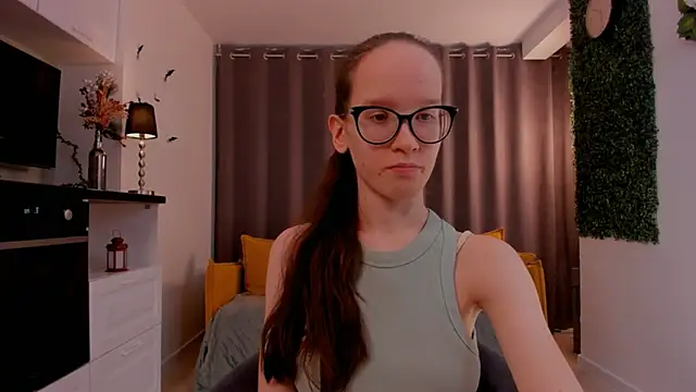 Snapshot of BettyBrowni chatting on 2, 3, 2025 BettyBrowni online show from 2, 3, 2025