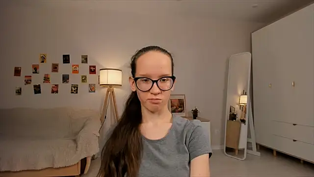 Snapshot of BettyBrowni chatting on 9, 3, 2025 BettyBrowni online show from 9, 3, 2025